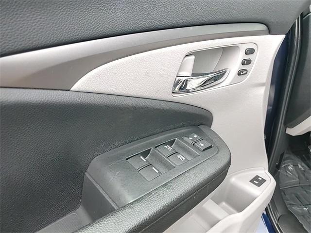 used 2022 Honda Pilot car, priced at $29,900