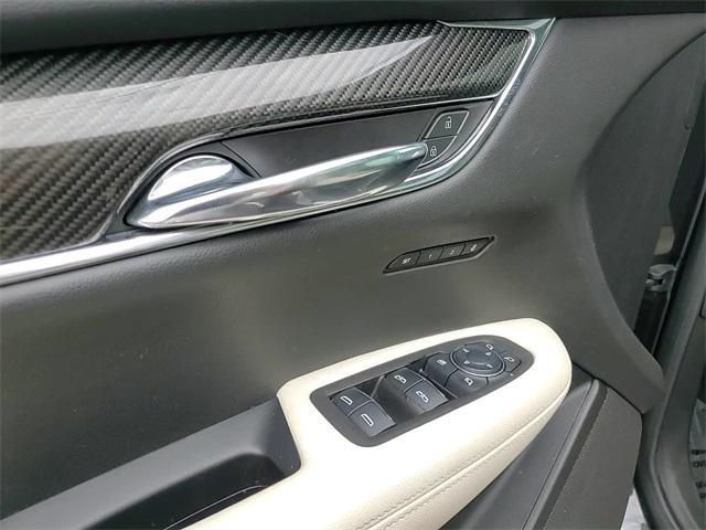 used 2020 Cadillac XT6 car, priced at $29,200