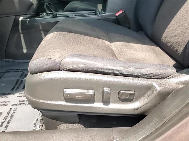 used 2016 Honda CR-V car, priced at $14,000