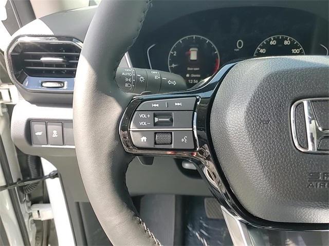 new 2025 Honda Pilot car, priced at $49,567