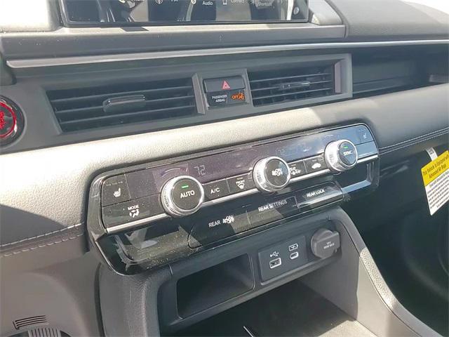 new 2025 Honda Pilot car, priced at $49,567
