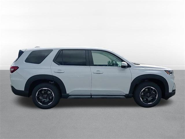new 2025 Honda Pilot car, priced at $49,567