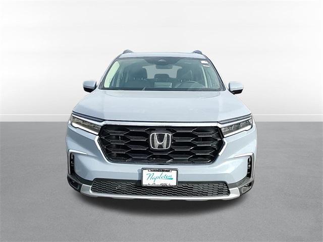 new 2025 Honda Pilot car, priced at $51,250