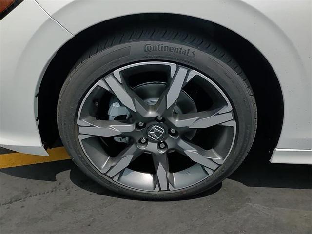 new 2026 Honda Civic Hybrid car, priced at $33,900