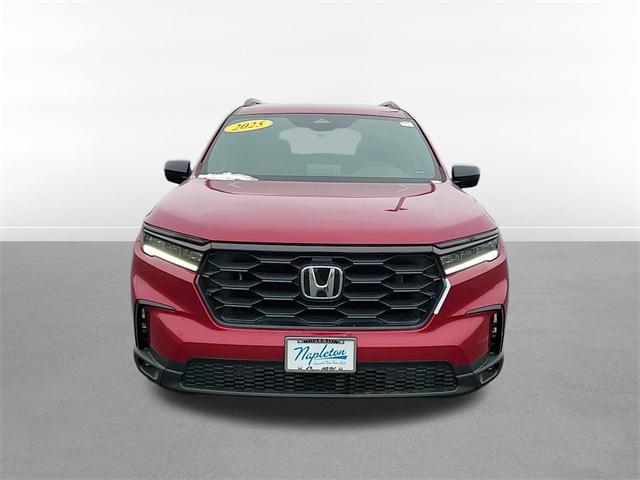 new 2025 Honda Pilot car, priced at $43,656