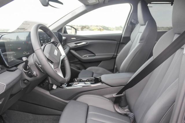 new 2025 Audi Q6 e-tron car, priced at $76,025