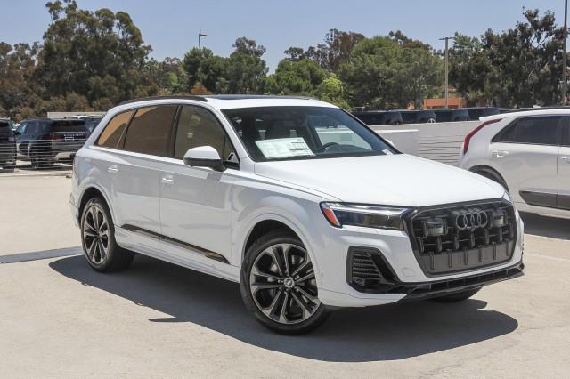 new 2025 Audi Q7 car, priced at $77,460