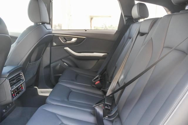 new 2025 Audi Q7 car, priced at $77,460
