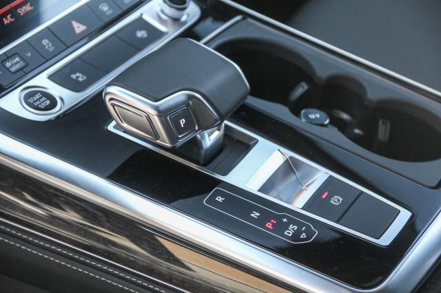 new 2025 Audi Q7 car, priced at $77,460