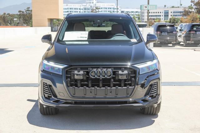 new 2025 Audi Q7 car, priced at $77,910