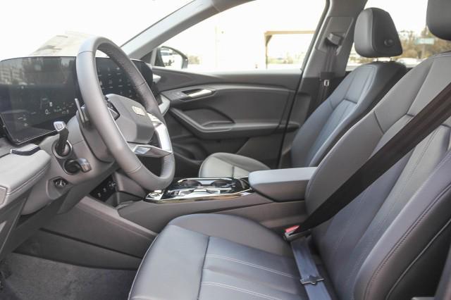 new 2025 Audi Q6 e-tron car, priced at $72,660