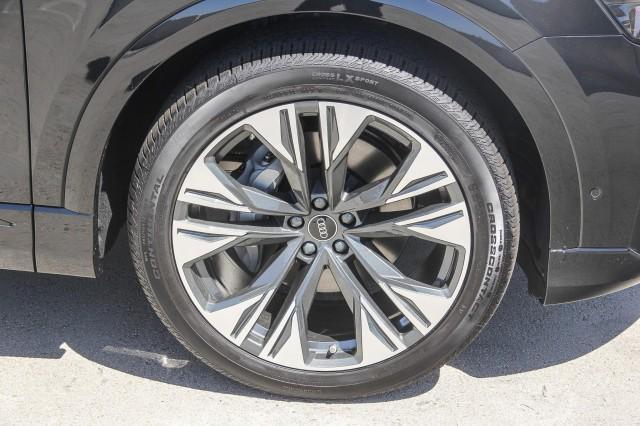 new 2025 Audi Q8 car, priced at $90,425