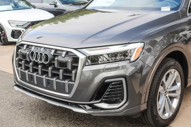 new 2025 Audi Q7 car, priced at $75,645