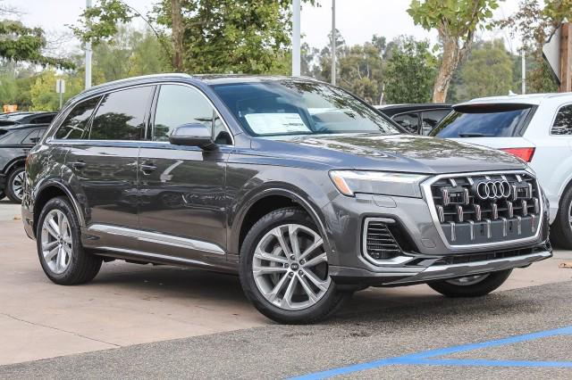 new 2025 Audi Q7 car, priced at $75,645