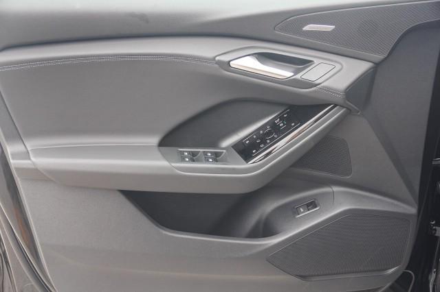 new 2025 Audi Q6 e-tron car, priced at $75,500