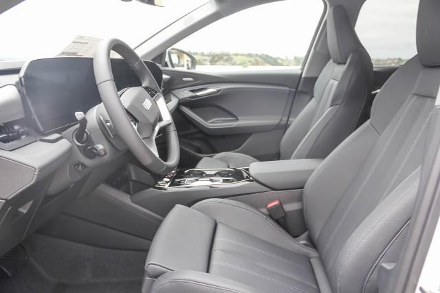 new 2025 Audi Q6 e-tron car, priced at $75,175
