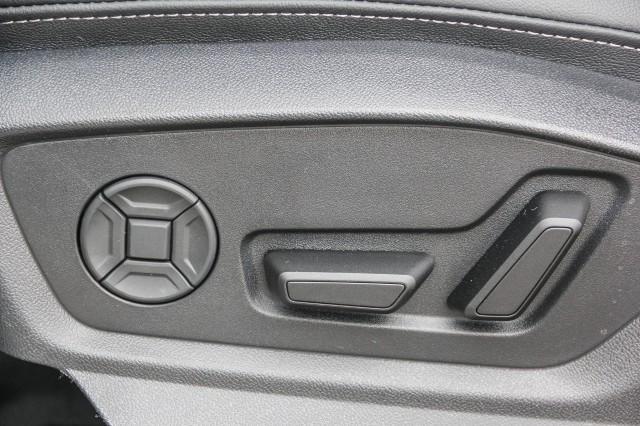 new 2025 Audi Q7 car, priced at $77,460