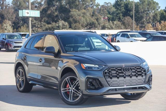 new 2025 Audi Q5 car, priced at $69,160