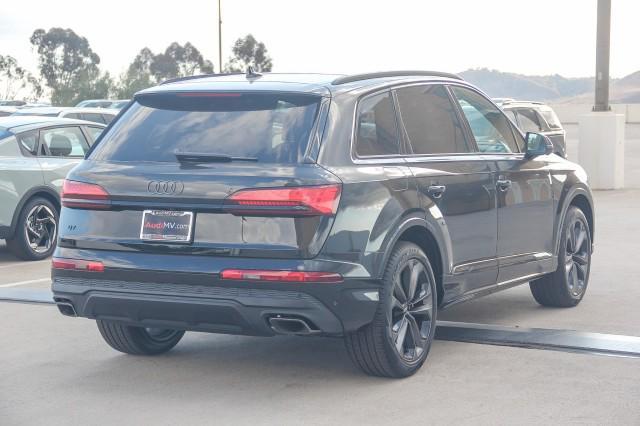 new 2025 Audi Q7 car, priced at $76,710