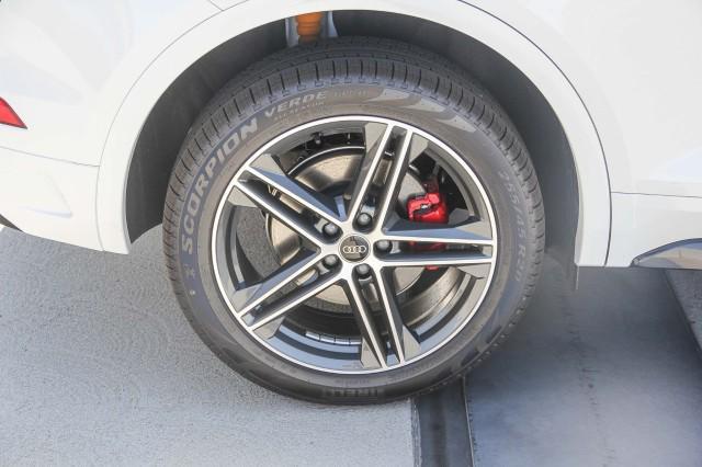 new 2025 Audi Q5 car, priced at $69,160