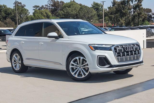 new 2025 Audi Q7 car, priced at $82,155