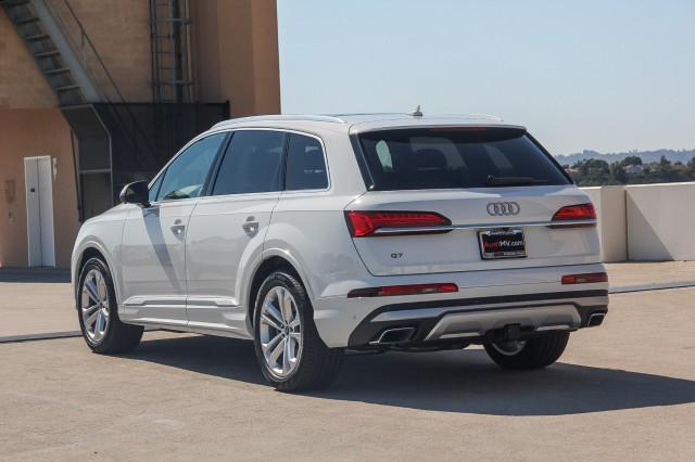 new 2025 Audi Q7 car, priced at $82,155