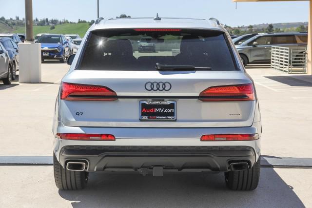 new 2025 Audi Q7 car, priced at $78,660