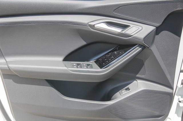 new 2025 Audi Q6 e-tron car, priced at $72,660
