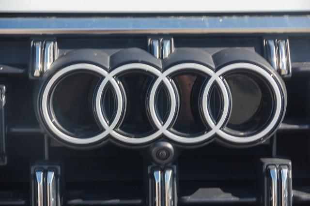 new 2025 Audi Q7 car, priced at $81,420