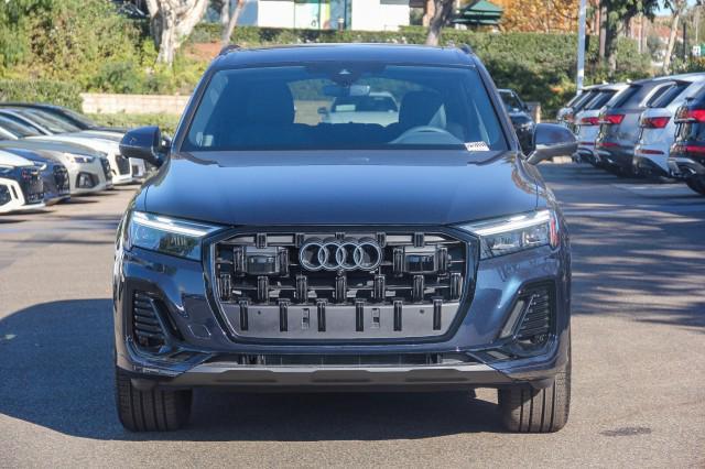 new 2025 Audi Q7 car, priced at $68,535