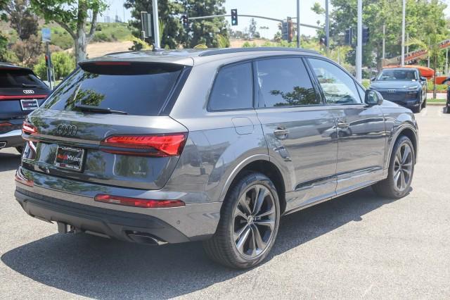 new 2025 Audi Q7 car, priced at $77,460
