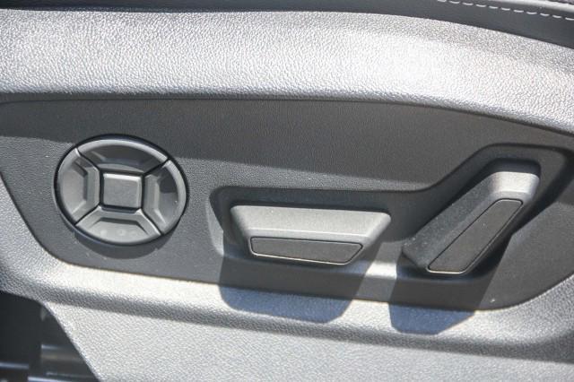 new 2025 Audi Q7 car, priced at $77,460