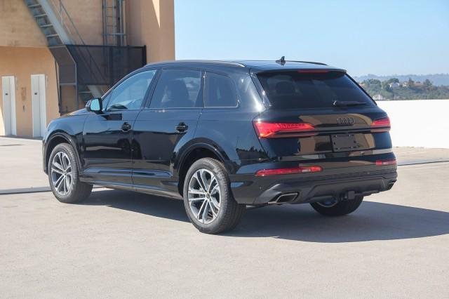 new 2025 Audi Q7 car, priced at $71,600