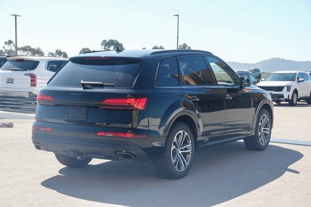 new 2025 Audi Q7 car, priced at $71,600