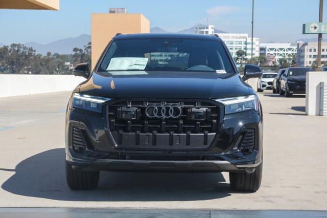 new 2025 Audi Q7 car, priced at $71,600