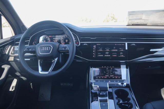 new 2025 Audi Q7 car, priced at $71,600