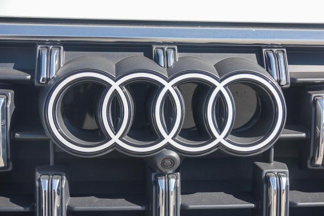 new 2025 Audi Q7 car, priced at $74,670