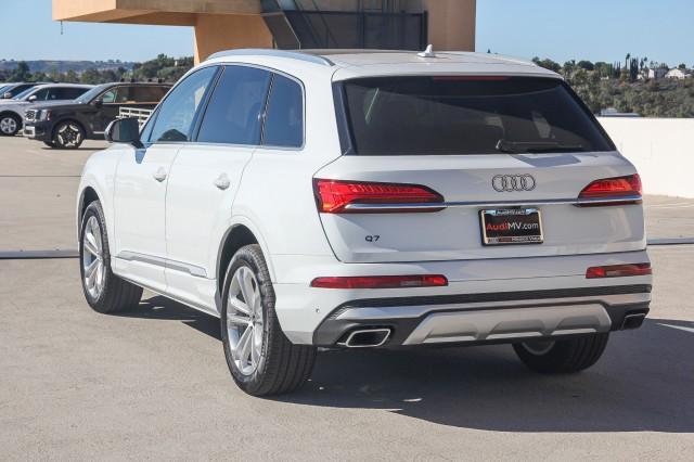 new 2025 Audi Q7 car, priced at $74,670