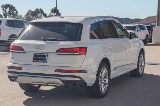 new 2025 Audi Q7 car, priced at $74,670