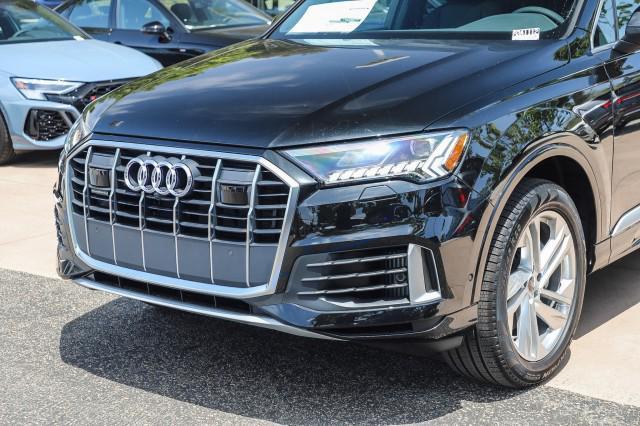 new 2024 Audi Q7 car, priced at $70,540