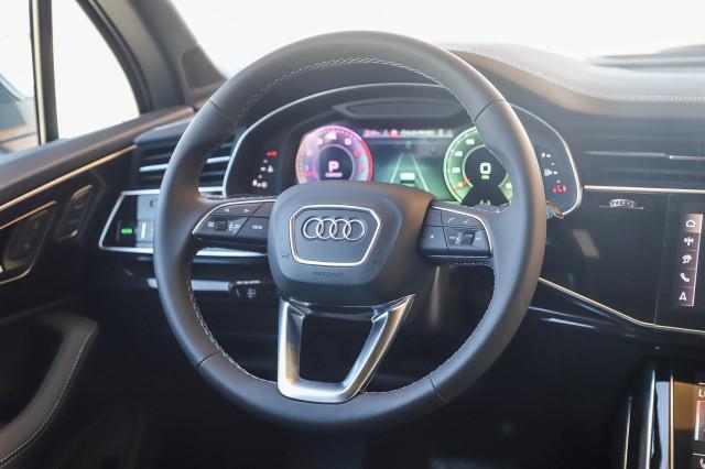 new 2025 Audi Q7 car, priced at $81,420