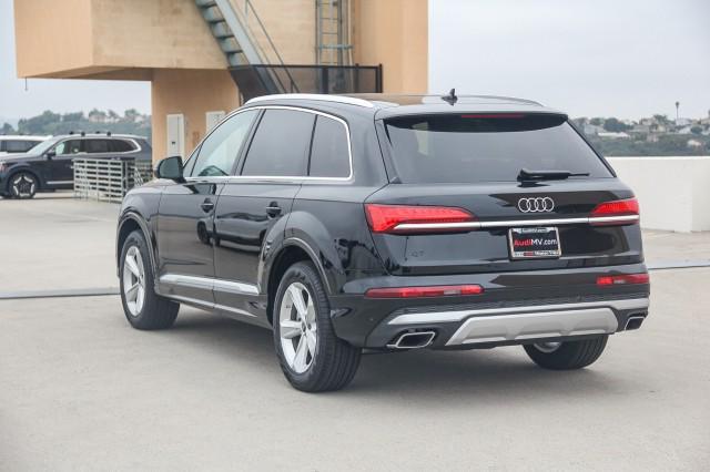 new 2025 Audi Q7 car, priced at $69,670