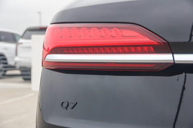 new 2025 Audi Q7 car, priced at $69,670