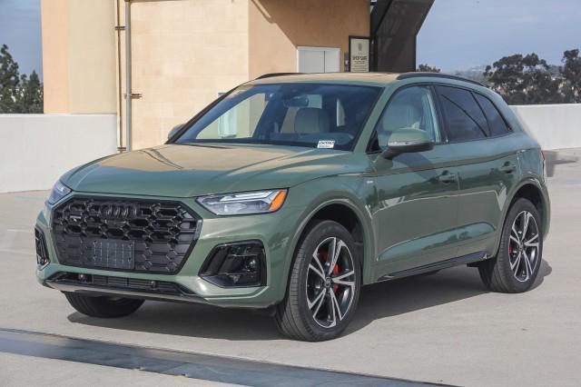 new 2025 Audi Q5 car, priced at $59,860