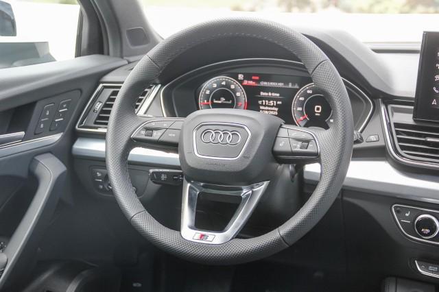 new 2025 Audi Q5 car, priced at $60,640