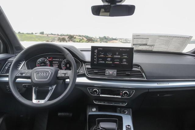 new 2025 Audi Q5 car, priced at $60,640