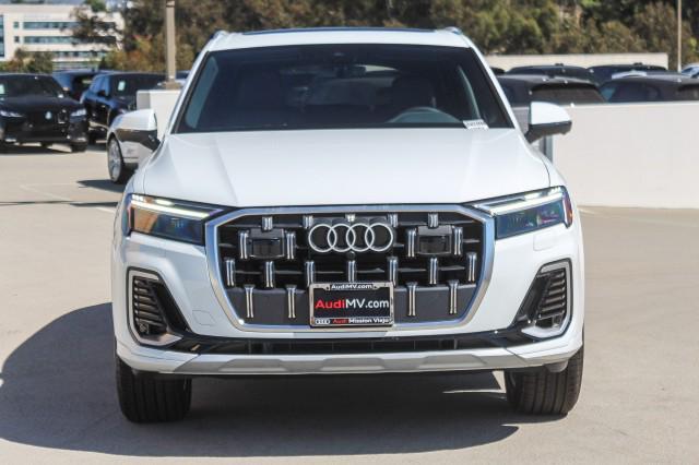 new 2025 Audi Q7 car, priced at $64,775