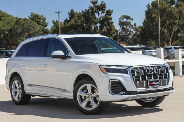 new 2025 Audi Q7 car, priced at $64,775