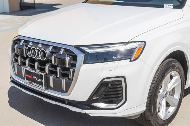 new 2025 Audi Q7 car, priced at $64,775