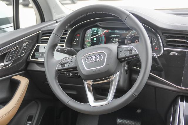 new 2025 Audi Q7 car, priced at $75,160